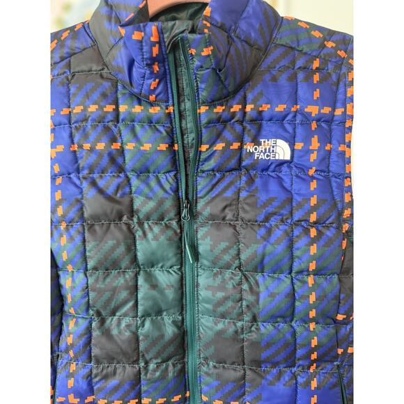NWT The North Face Plaid Printed ThermoBall Eco Vest Blue Green Womens Sze Small - Picture 4 of 13